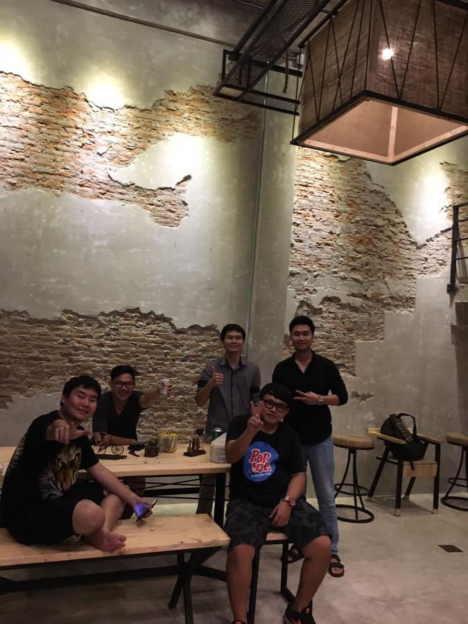 Udonbackpackers Beds And Cafe Hostel Udon Thani Ngoại thất bức ảnh