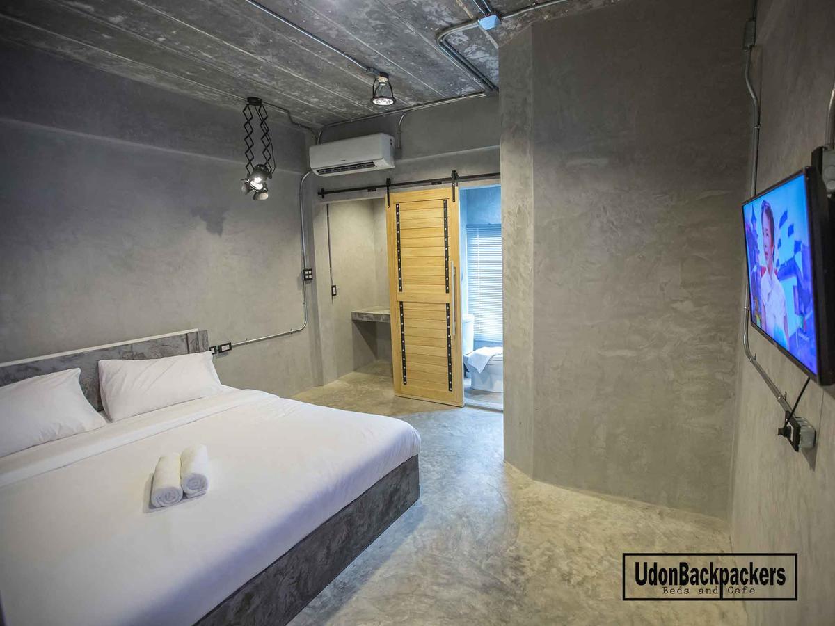 Udonbackpackers Beds And Cafe Hostel Udon Thani Ngoại thất bức ảnh