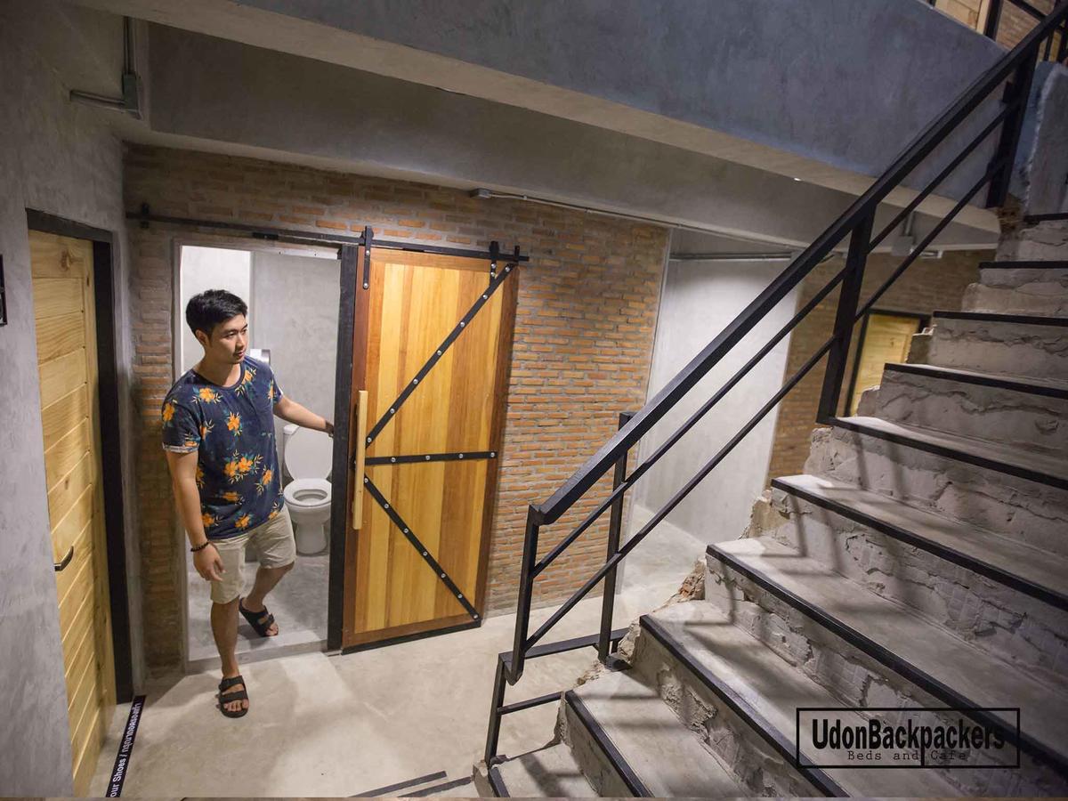 Udonbackpackers Beds And Cafe Hostel Udon Thani Ngoại thất bức ảnh