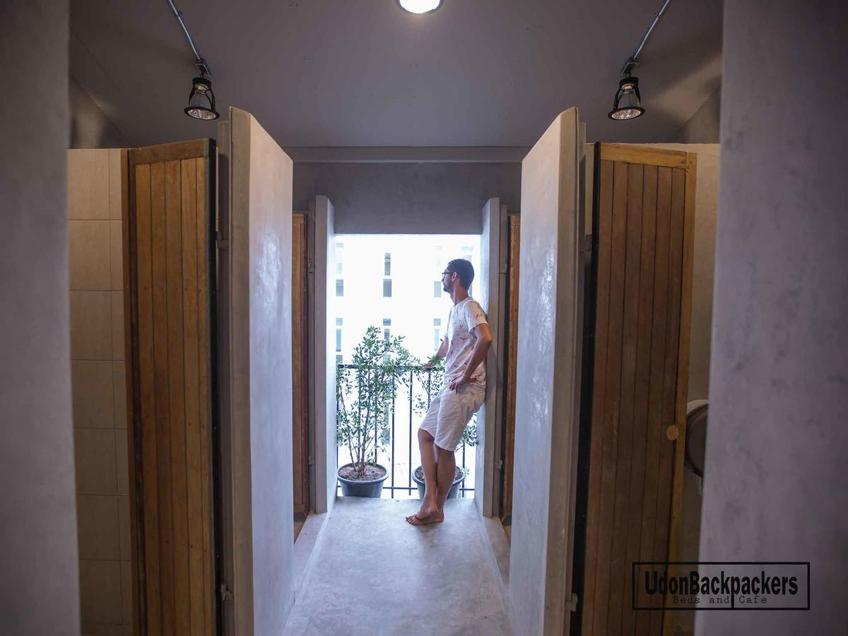 Udonbackpackers Beds And Cafe Hostel Udon Thani Ngoại thất bức ảnh