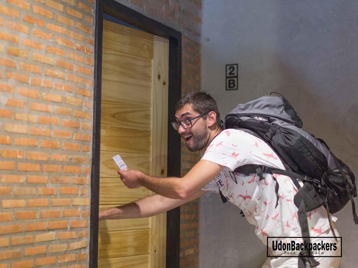 Udonbackpackers Beds And Cafe Hostel Udon Thani Ngoại thất bức ảnh